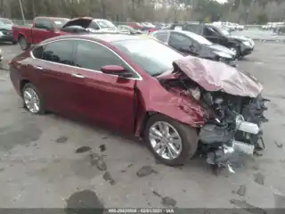 2017 Chrysler 200