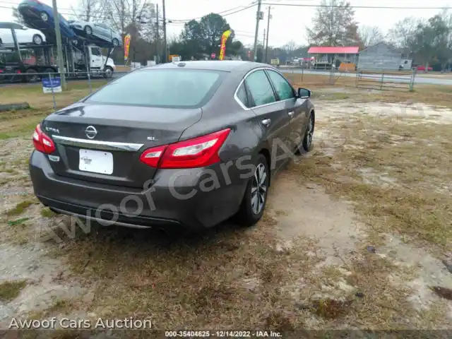 2017 Nissan Altima 1N4AL3APXHC268420 — Iaai auction photo 4
