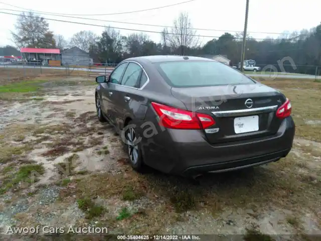 2017 Nissan Altima 1N4AL3APXHC268420 — Iaai auction photo 3
