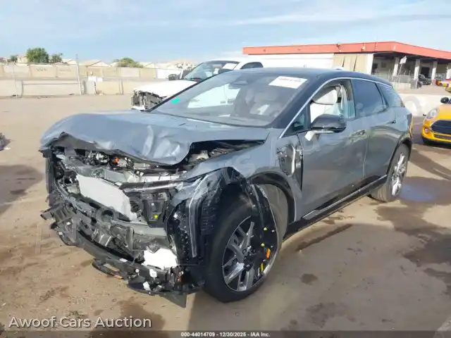 2025 Cadillac Optiq 3GYK3DMR2SS263371 — Iaai auction photo 2