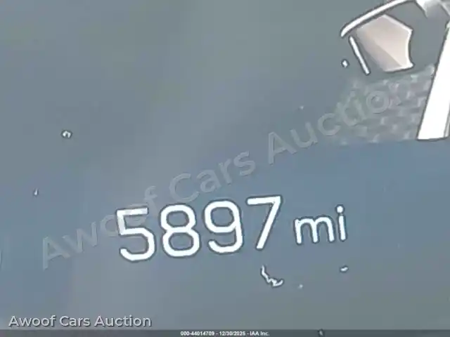 2025 Cadillac Optiq 3GYK3DMR2SS263371 — Iaai auction photo 16