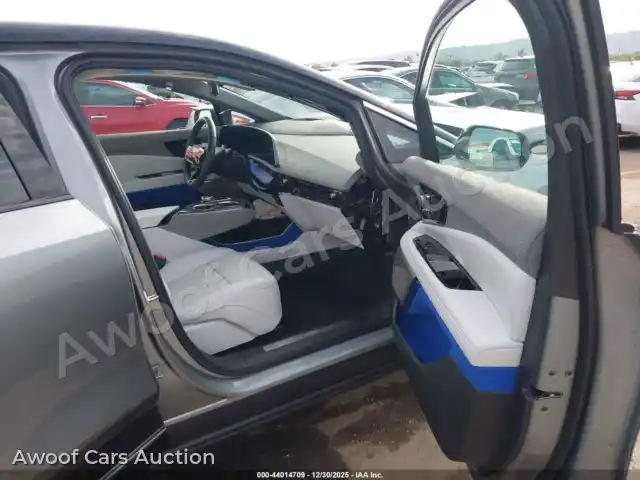 2025 Cadillac Optiq 3GYK3DMR2SS263371 — Iaai auction photo 5