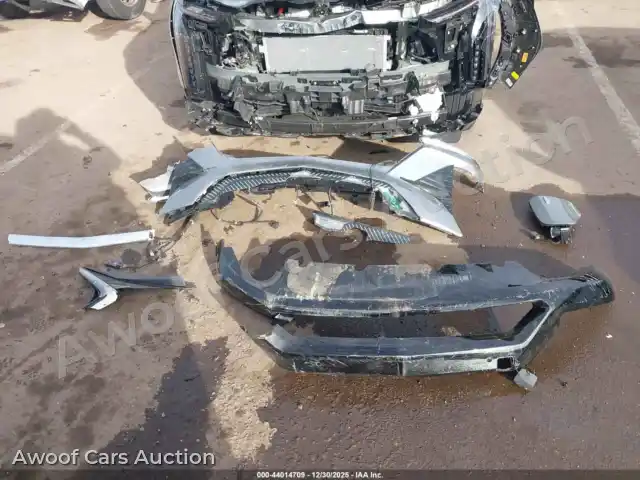 2025 Cadillac Optiq 3GYK3DMR2SS263371 — Iaai auction photo 12