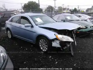 2014 Chrysler 200