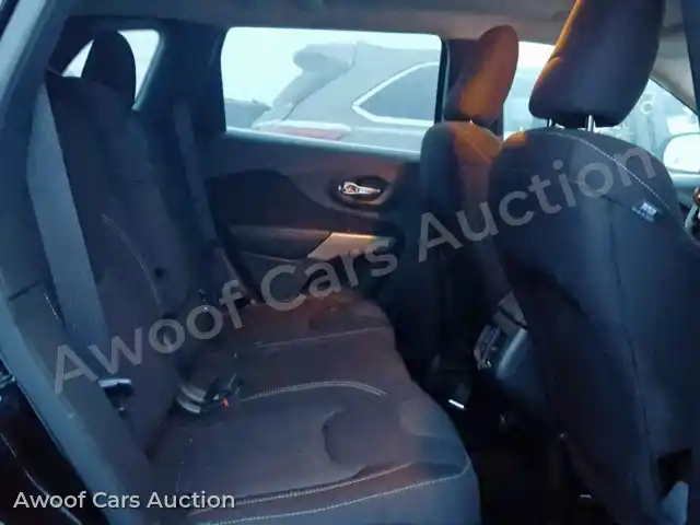 2017 Jeep Cherokee L 1C4PJMCB7HW587693 — Copart auction photo 6