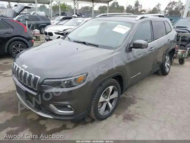 2020 Jeep Cherokee 1C4PJLDB5LD610367 — Iaai auction photo 2