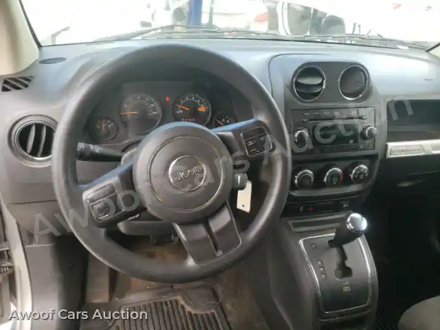 2015 Jeep Compass 1C4NJCBA4FD138152 — Copart auction photo 9