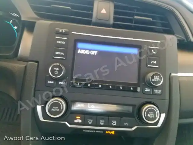 2019 Honda Civic LX 19XFC2F62KE025629 — photo 9 de la vente Copart