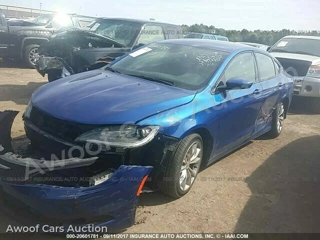 2015 Chrysler 200 1C3CCCBBXFN729823 — Iaai auction photo 2