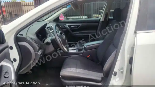 2017 Nissan Altima 1N4AL3AP9HN346366 — Iaai auction photo 5