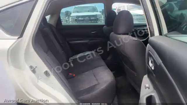 2017 Nissan Altima 1N4AL3AP9HN346366 — Iaai auction photo 8