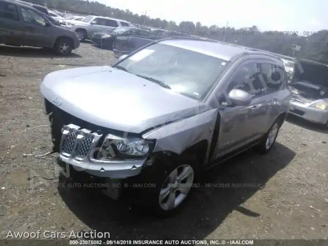 2016 Jeep Compass 1C4NJDEB7GD637703 — Iaai auction photo 2