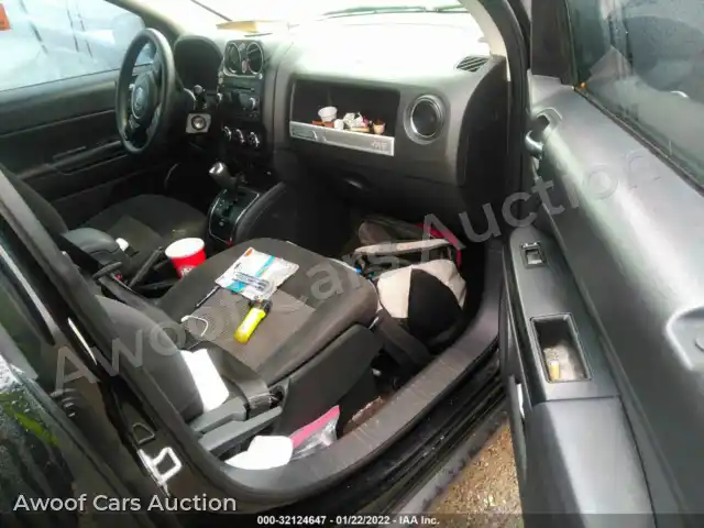 2014 Jeep Compass 1C4NJDBB5ED842583 — Iaai auction photo 5