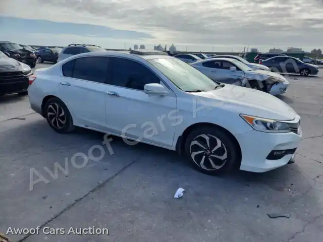 2016 Honda Accord 1HGCR3F07GA010459 — photo 4 de la vente Copart