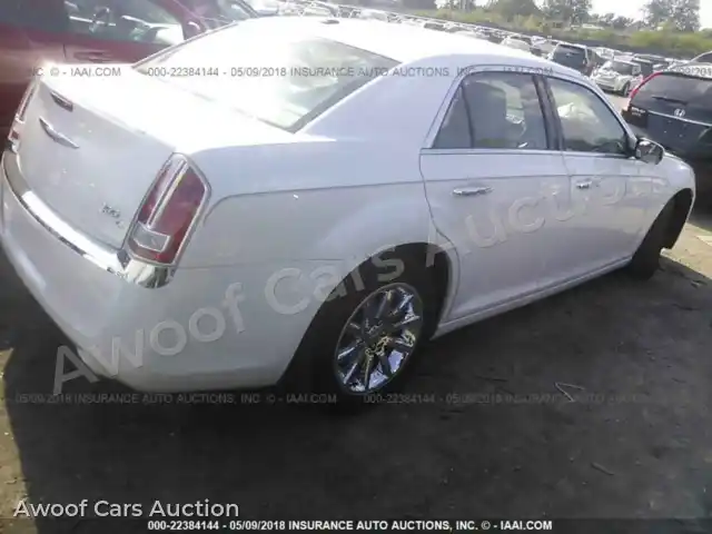 2014 Chrysler 300C 2C3CCAEG4EH193888 — Iaai auction photo 4
