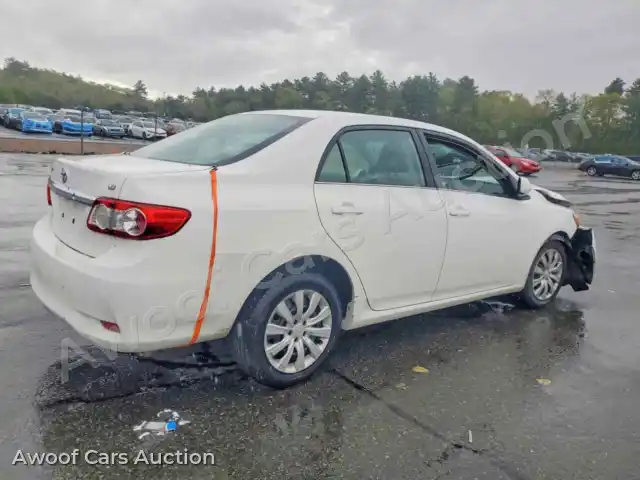 2013 Toyota Corolla LE 2T1BU4EE8DC951955 — Copart auction photo 3
