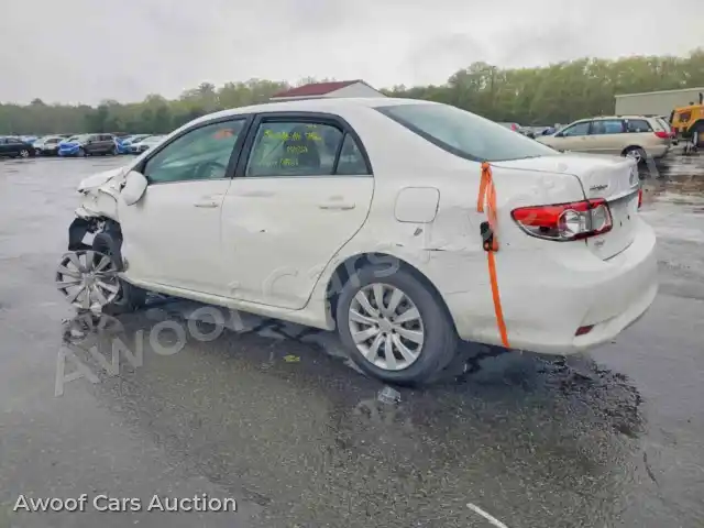 2013 Toyota Corolla LE 2T1BU4EE8DC951955 — Copart auction photo 2