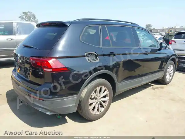 2018 Volkswagen Tiguan 3VV1B7AX7JM092033 — Iaai auction photo 4