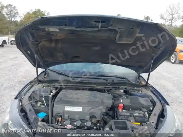 2013 Honda Accord 1HGCR3F80DA002771 — photo 10 de la vente Iaai