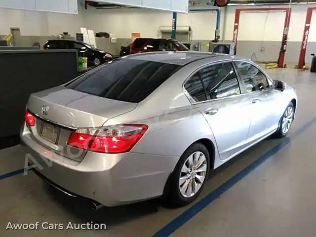 2013 Honda Accord 1HGCR2F76DA043455 — Manheim auction photo 2