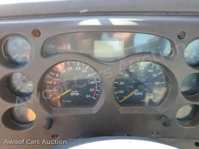 2003 Mack ALL Other 1M1AA13Y13W154257 — Copart auction photo 8