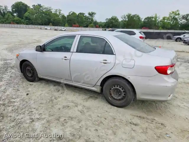 2013 Toyota Corolla 2T1BU4EE9DC919645 — Copart auction photo 2