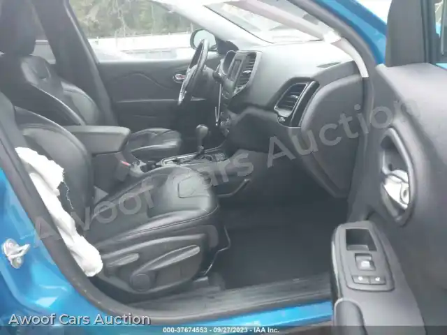 2020 Jeep Cherokee 1C4PJLLB5LD560913 — Iaai auction photo 5