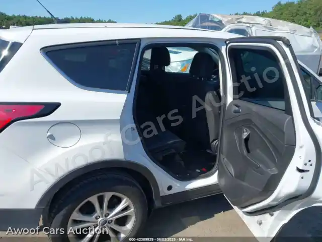 2017 Ford Escape 1FMCU9GD2HUD80571 — Iaai auction photo 8
