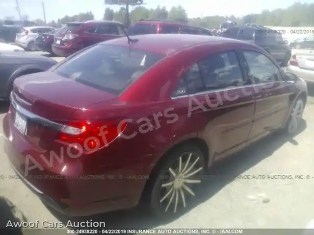 2013 Chrysler 200 1C3CCBBB7DN666428 — Iaai auction photo 4