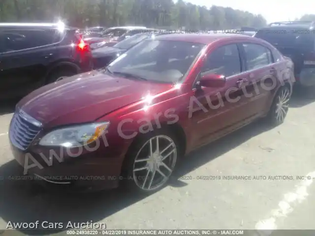 2013 Chrysler 200 1C3CCBBB7DN666428 — Iaai auction photo 2