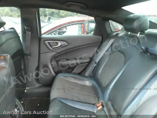 2015 Chrysler 200 1C3CCCBG6FN572934 — Iaai auction photo 8