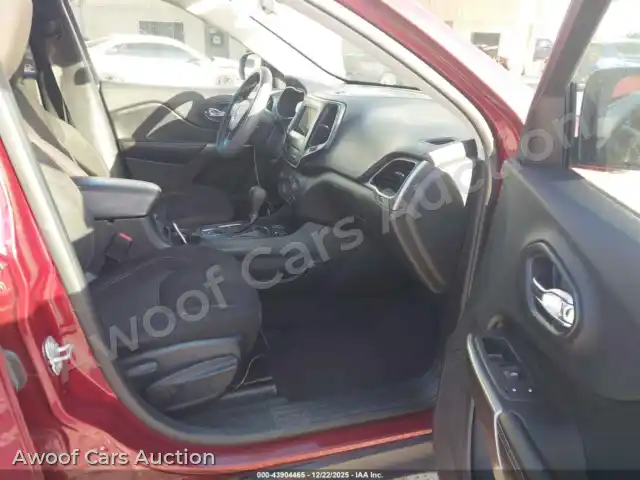 2020 Jeep Cherokee 1C4PJLCB4LD625931 — hoton gwanjo Iaai na 5