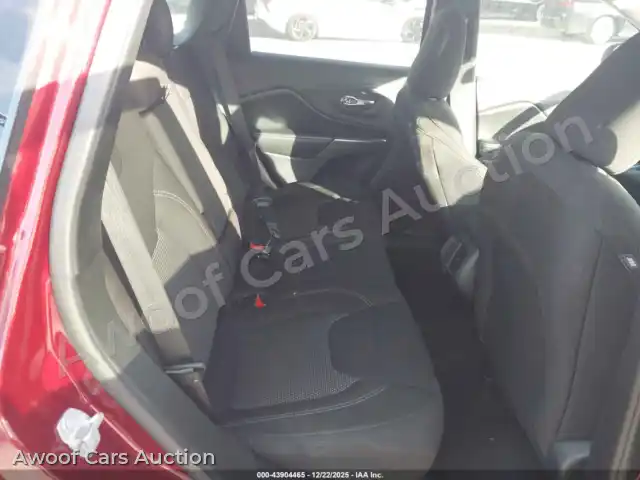2020 Jeep Cherokee 1C4PJLCB4LD625931 — hoton gwanjo Iaai na 8