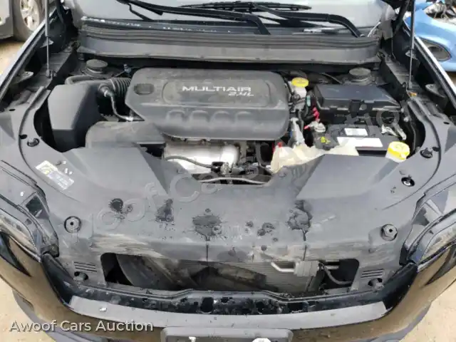 2019 Jeep Cherokee 1C4PJLLB2KD154165 — Copart auction photo 7