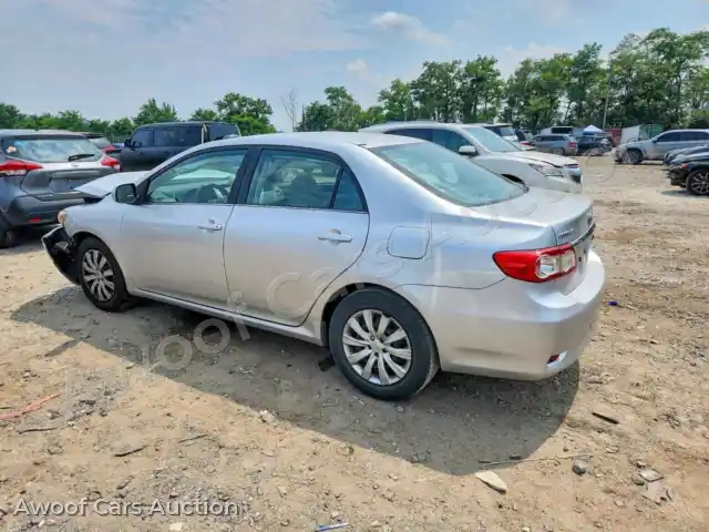 2013 Toyota Corolla 2T1BU4EE5DC022497 — Copart auction photo 2