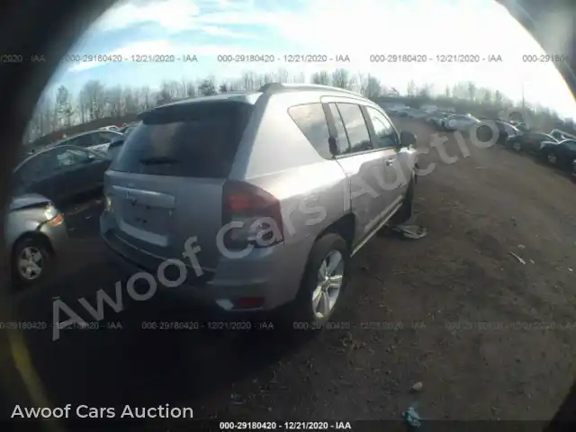 2016 Jeep Compass 1C4NJDBB3GD714037 — Iaai auction photo 4