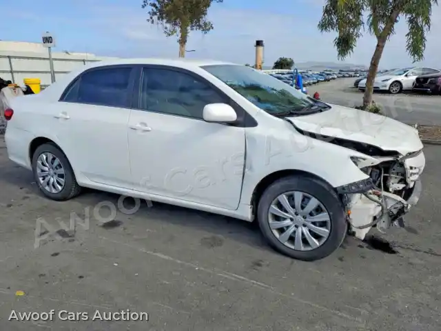2013 Toyota Corolla 2T1BU4EE7DC963904 — Copart auction photo 4