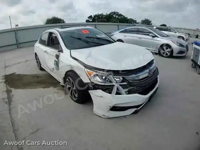 2017 Honda Accord 1HGCR2F93HA186001 — photo 13 de la vente Copart