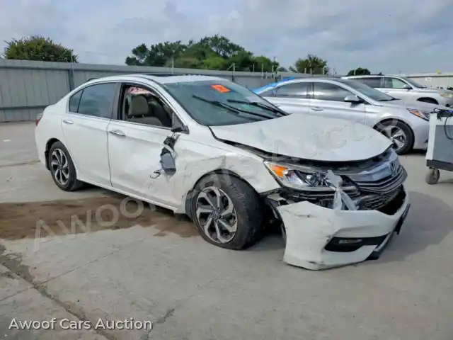 2017 Honda Accord 1HGCR2F93HA186001 — photo 4 de la vente Copart