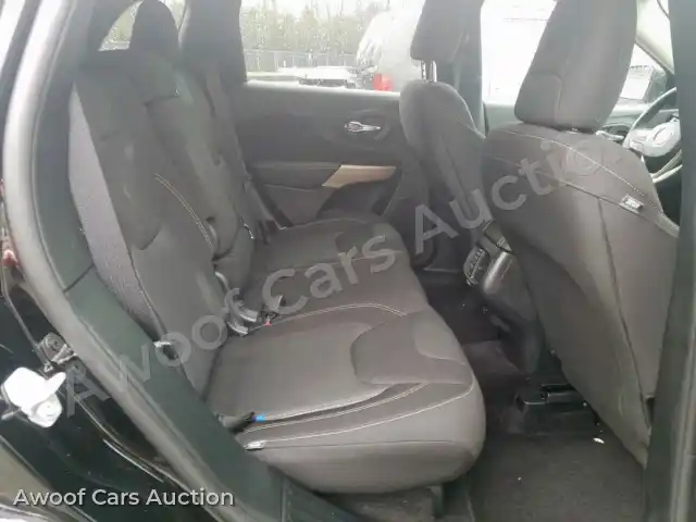 2017 Jeep Cherokee L 1C4PJLCS9HW603189 — Copart auction photo 6
