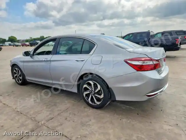 2017 Honda Accord 1HGCR2F90HA136527 — Copart auction photo 2