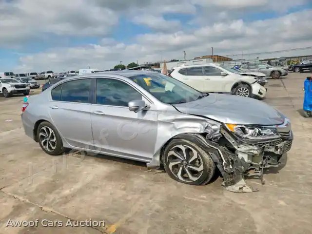 2017 Honda Accord 1HGCR2F90HA136527 — Copart auction photo 4