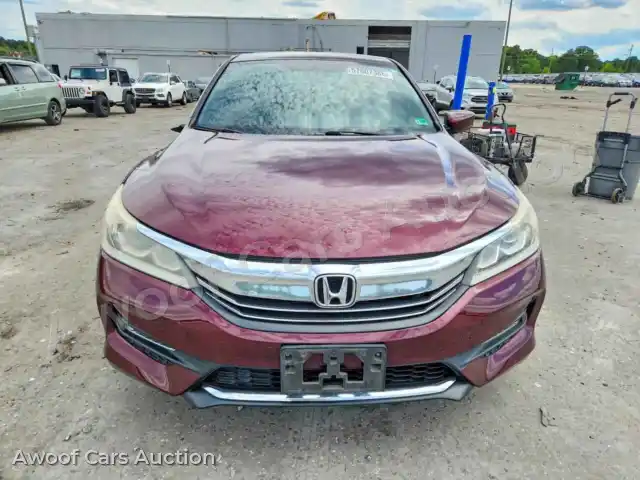 2017 Honda Accord 1HGCR2F12HA023818 — Copart auction photo 5