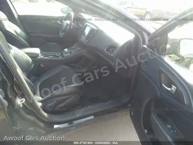 2016 Chrysler 200 1C3CCCBB5GN115313 — photo 5 de la vente Iaai