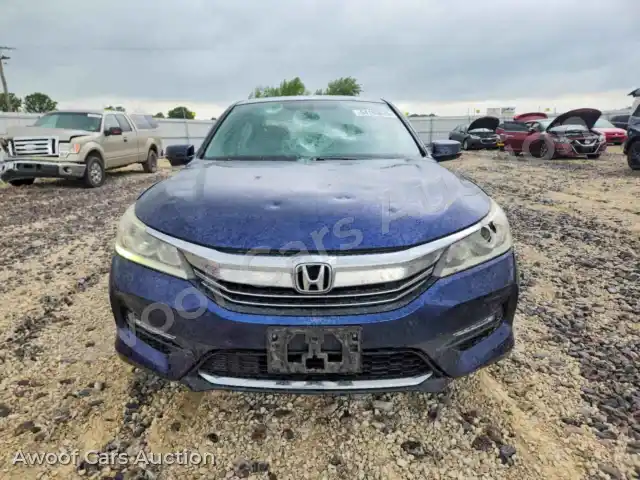 2017 Honda Accord 1HGCR2F88HA182727 — Copart auction photo 5