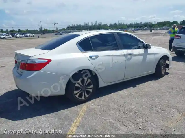 2015 Honda Accord 1HGCR2F57FA239325 — Iaai auction photo 4