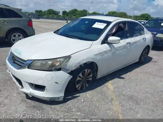 2015 Honda Accord 1HGCR2F57FA239325 — Iaai auction photo 2