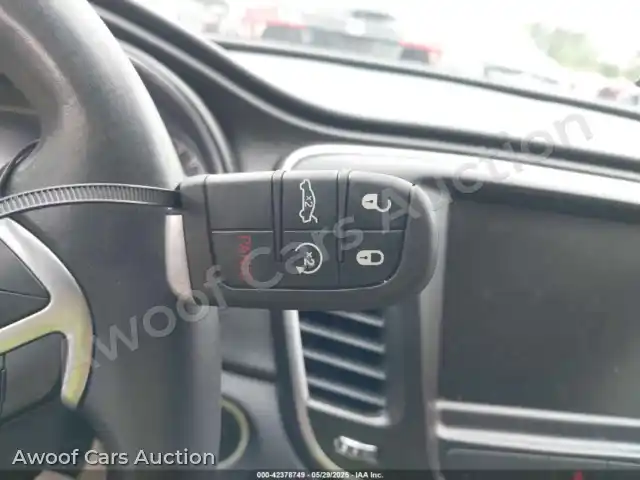 2016 Chrysler 200 1C3CCCAB7GN178964 — photo 11 de la vente Iaai
