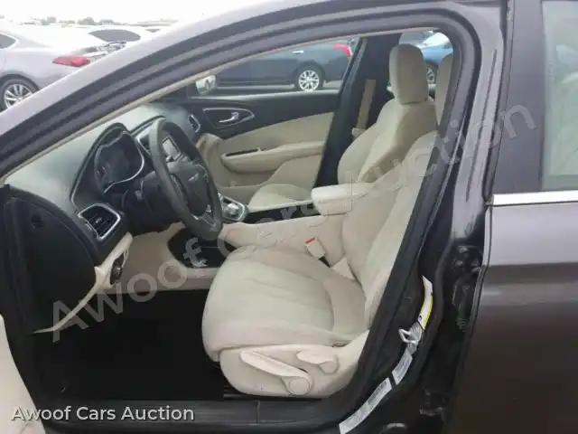 2015 Chrysler 200 1C3CCCAB5FN557329 — Manheim auction photo 3