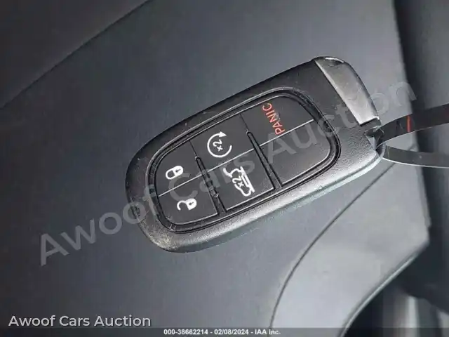 2016 Jeep Cherokee 1C4PJLCB2GW324472 — hoton gwanjo Iaai na 11